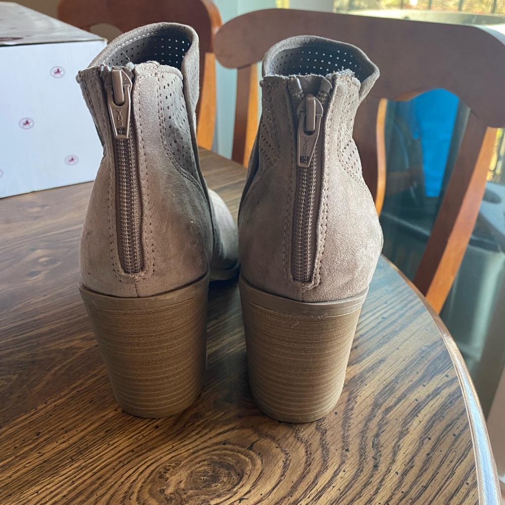 Booties - Picture 3 of 4